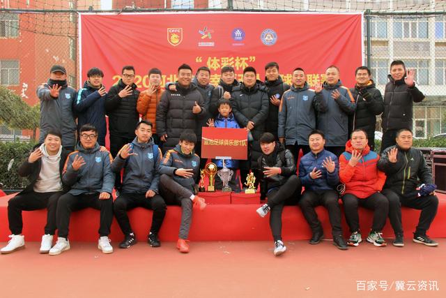 曼联阵容缺乏协调性，进攻与防守风格不一致